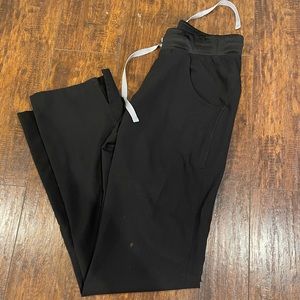 Black xxs tall Livingston figs scrub pants